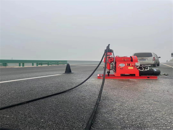 任城马路路基路面开裂下沉注浆加固灌浆